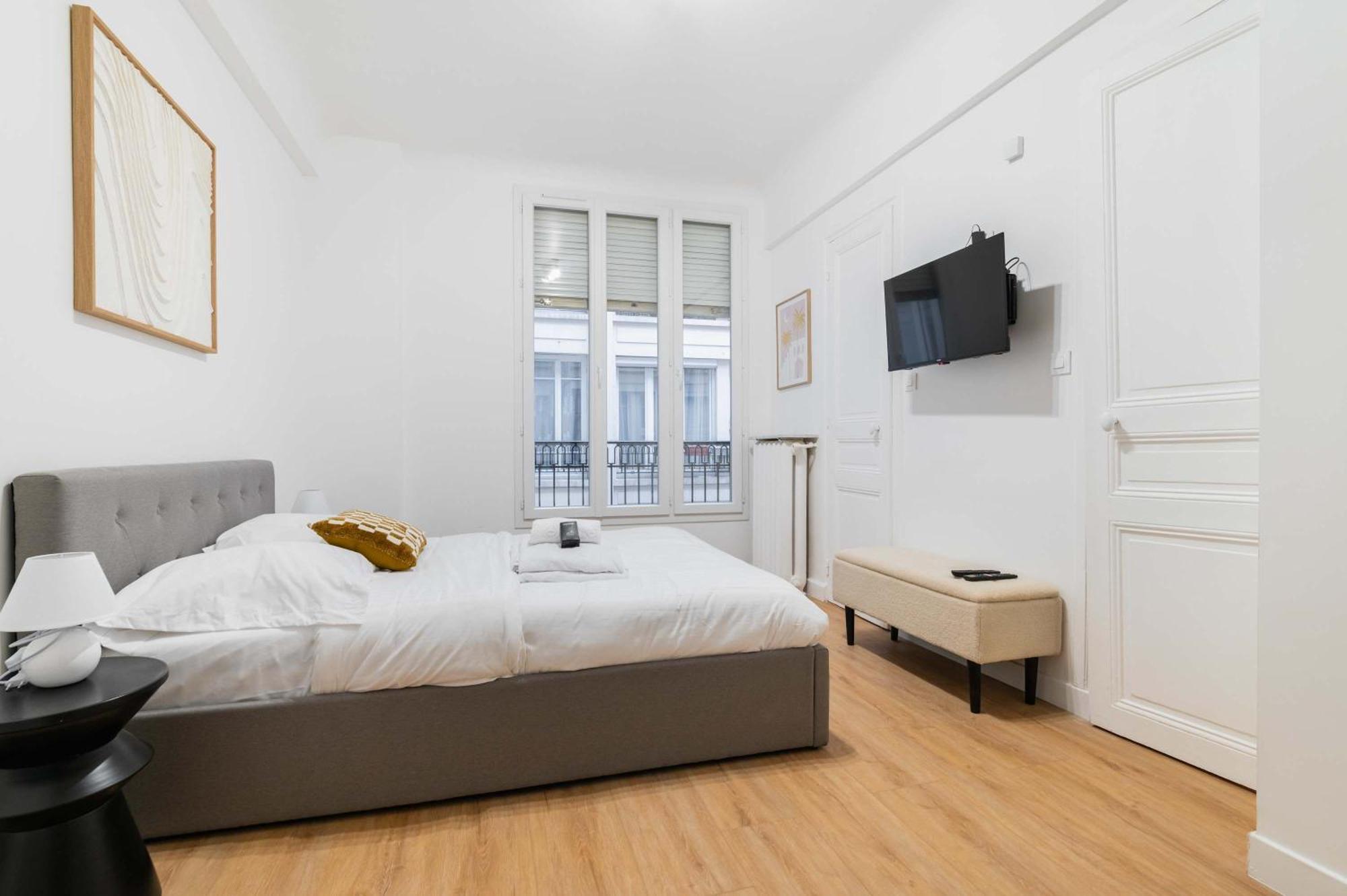 Elegant Sacre Coeur Metro Anvers - 18 -2p Apartment Paris